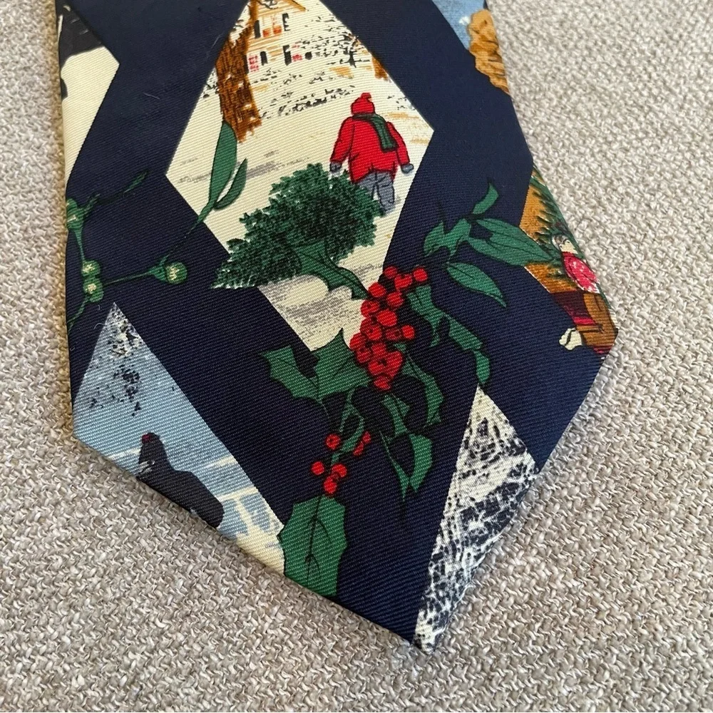 Structure Vintage 100% Silk Made in USA Christmas Holiday Vignettes Necktie